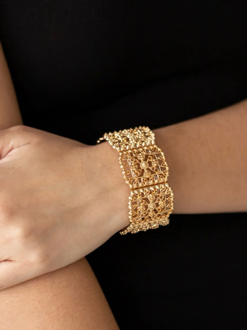 A gold piece "Enchanted Vineyards" Gold Bracelet, vintage-inspired by Paparazzi